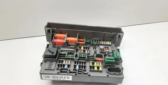 BMW X1 E84 Fuse module 9119446