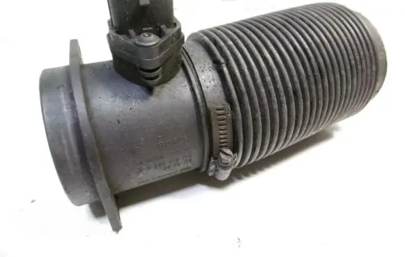 Volvo S80 Mass air flow meter 8670113