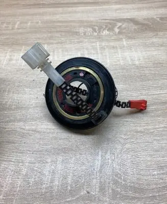 Volkswagen Golf III Airbag slip ring squib (SRS ring) 1H0959653