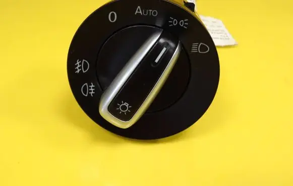 Volkswagen Golf V Light switch 3C8941431A