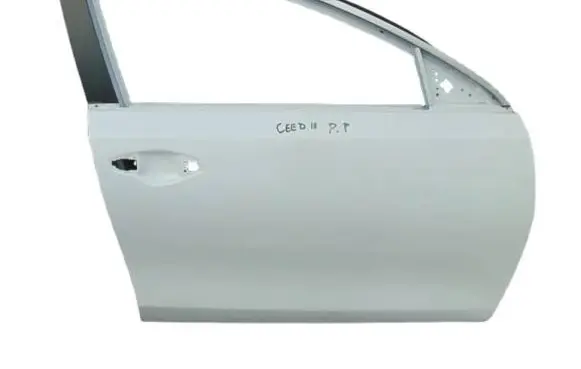 KIA Ceed Front door
