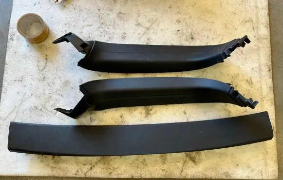 Audi Q7 4M Tailgate trim 4M0807606 4M0867607