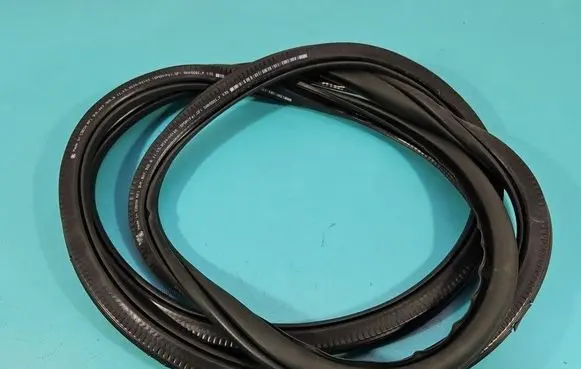 Skoda Superb B8 (3V) Front door rubber seal 3V0867365B IMPRK1552050