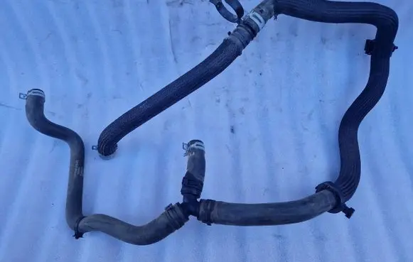 Ford Ecosport Engine coolant pipe/hose GN158K276FF