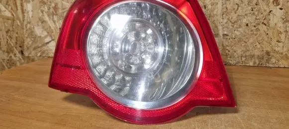 Volkswagen PASSAT B6 Rear/tail lights 3c5945095