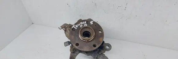 Volkswagen Touran I Front wheel hub