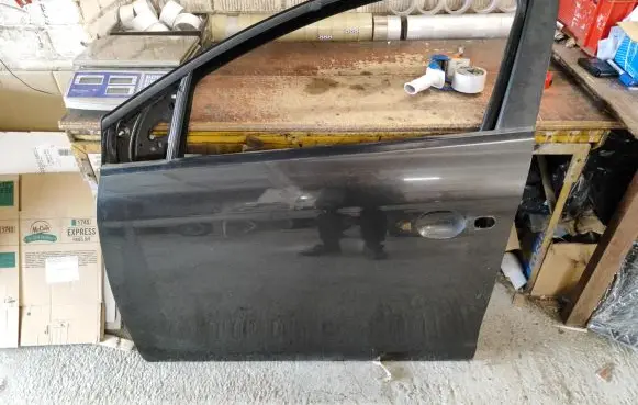Fiat Bravo Front door 284A