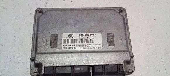 Skoda Fabia Mk1 (6Y) Engine control unit/module 03D906032F