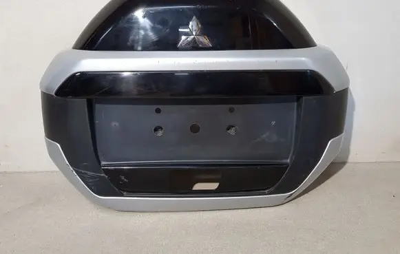Mitsubishi Pajero Sport II Front bumper