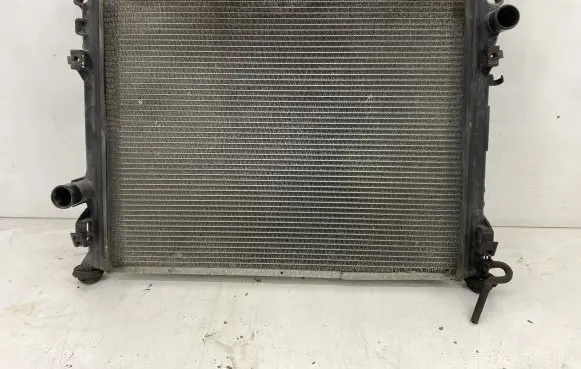 Chrysler 300 - 300C Coolant radiator 1005842 83403