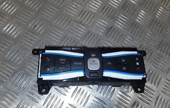 Nissan Leaf I (ZE0) Climate control unit 275003nh0b