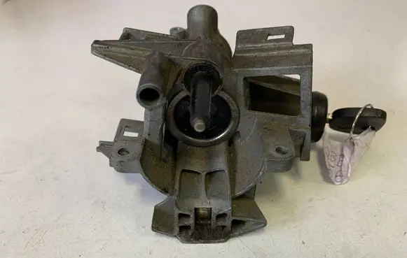 BMW 5 E34 Ignition lock 11552400 1155240