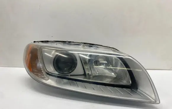 Volvo V70 Headlight/headlamp 31214348 6333200001