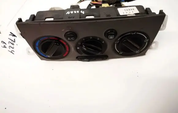 Mazda Premacy Climate control unit cb08a