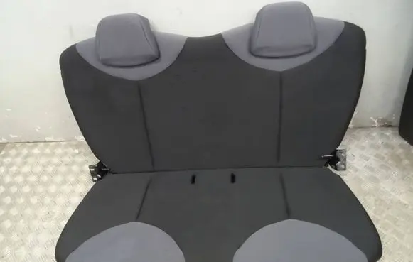 Peugeot 107 Second row seats 