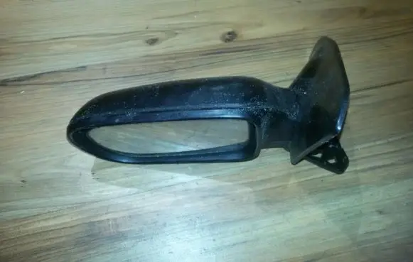 Mazda 323 Front door electric wing mirror e11011164