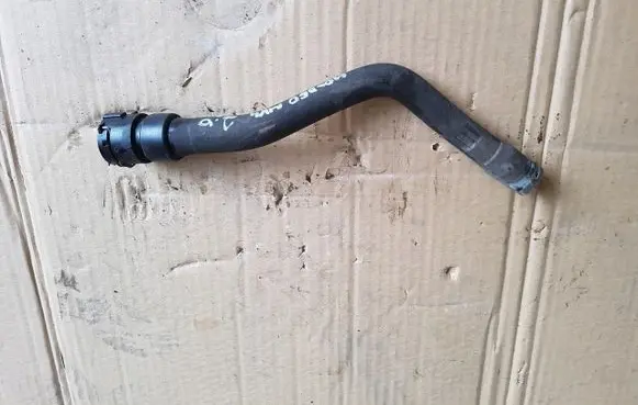 Ford Mondeo MK IV Engine coolant pipe/hose