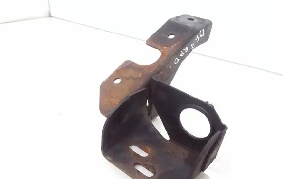 Radiator mount bracket
