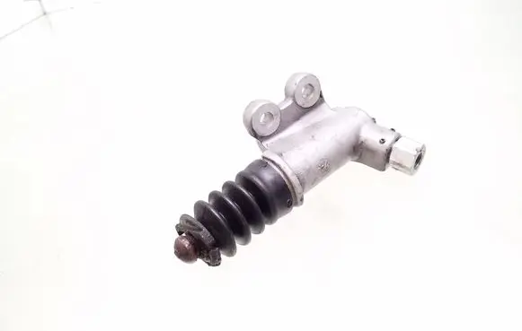 Honda Civic Clutch master cylinder 6L04