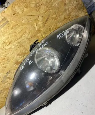 Seat Altea XL Headlight/headlamp 5P1941005A 2611104