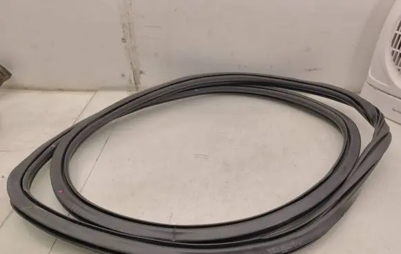 Audi A6 C7 Rear door rubber seal (on body)