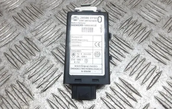 Nissan X-Trail T30 Door central lock control unit/module 285963Y50
