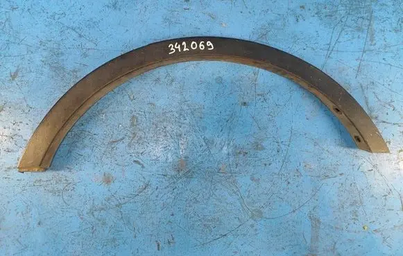 Ford Escape III Front arch trim CJ54S286D03AD
