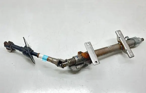 Mercedes-Benz Sprinter W906 Steering wheel axle A9064600916 152930368 Z003