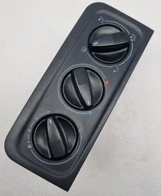 Volkswagen Golf III Climate control unit 1H0819045C 1H0820045C