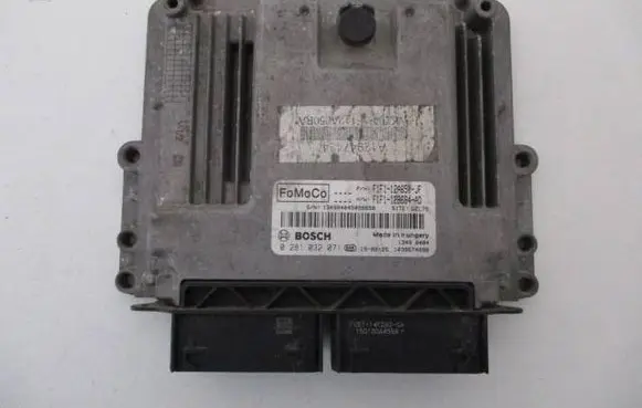Ford Focus Engine control unit/module ECU F1F112B684AD F1F112A650JF 0281032071