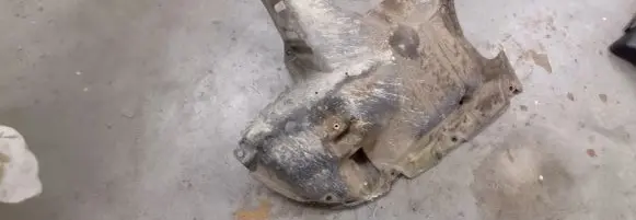 Front bumper skid plate/under tray