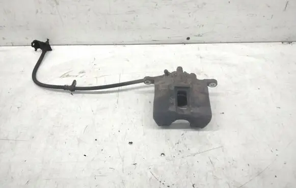 Honda FR-V Front brake caliper