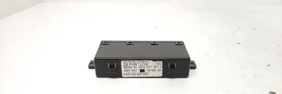 BMW 5 E39 Comfort/convenience module 689667 165384AA 129800