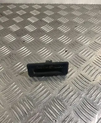 Volkswagen Golf V Tailgate/trunk/boot exterior handle 5J0827566E