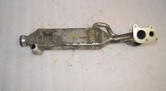 Mercedes-Benz S W221 EGR valve cooler 16421400775 OM642