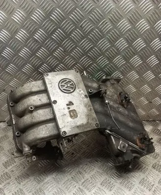 Volkswagen PASSAT B4 Intake manifold 0371332066 037433205A