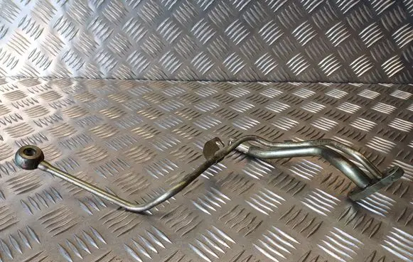 Toyota Corolla Verso E121 Turbo turbocharger oiling pipe/hose