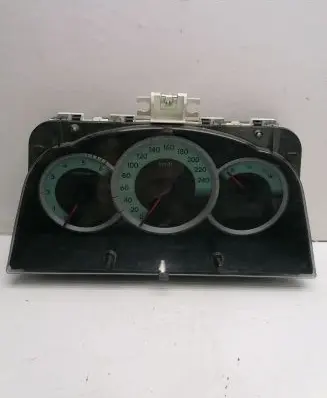 Toyota Corolla Verso E121 Speedometer (instrument cluster) 838000F090 MB2574303100