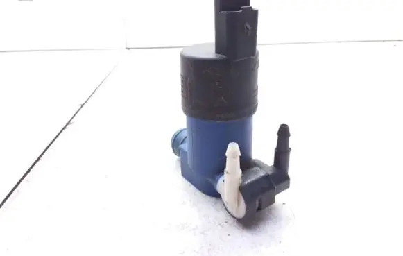Renault Twingo II Windscreen/windshield washer pump 9641553880 9641553980