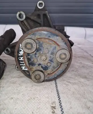Nissan Murano Z50 Air conditioning (A/C) compressor (pump) 92600ca010