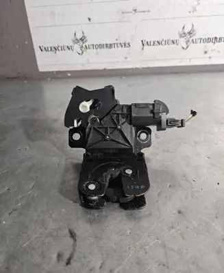 Audi A3 S3 A3 Sportback 8P Tailgate/trunk/boot lock/catch/latch 8P4827505C