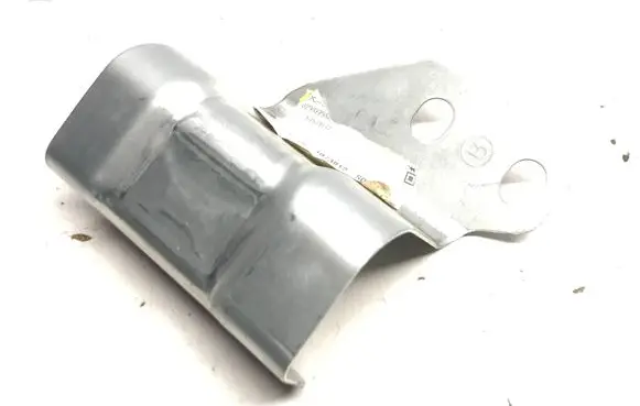 Tesla Model 3 Front bumper mounting bracket 1073812S0G