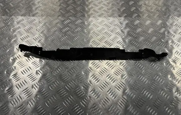 Mazda 3 Fender foam support/seal PU16523