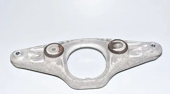 BMW M5 Rear differential/diff mount bracket 2284474
