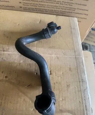 Peugeot 2008 II Engine coolant pipe/hose 9673457180