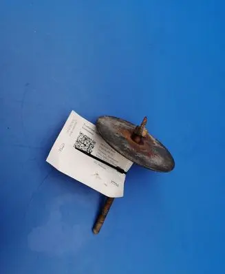 Mercedes-Benz S W126 Spare wheel bolt 