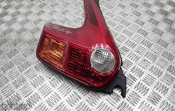 Nissan Juke I F15 Rear/tail lights T003