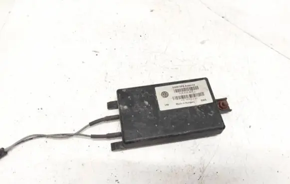 Volkswagen Touareg I Antenna control unit 7L6035507J