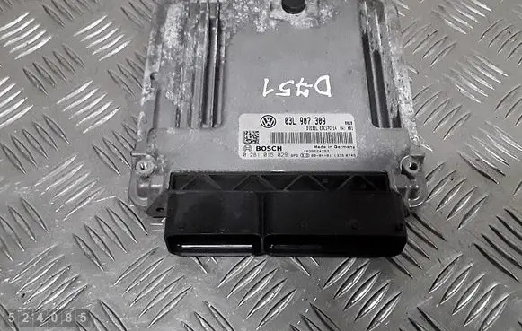 Volkswagen PASSAT B6 Engine control unit/module 03L907309 0281015029