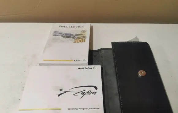 Opel Zafira A Owners service history hand book